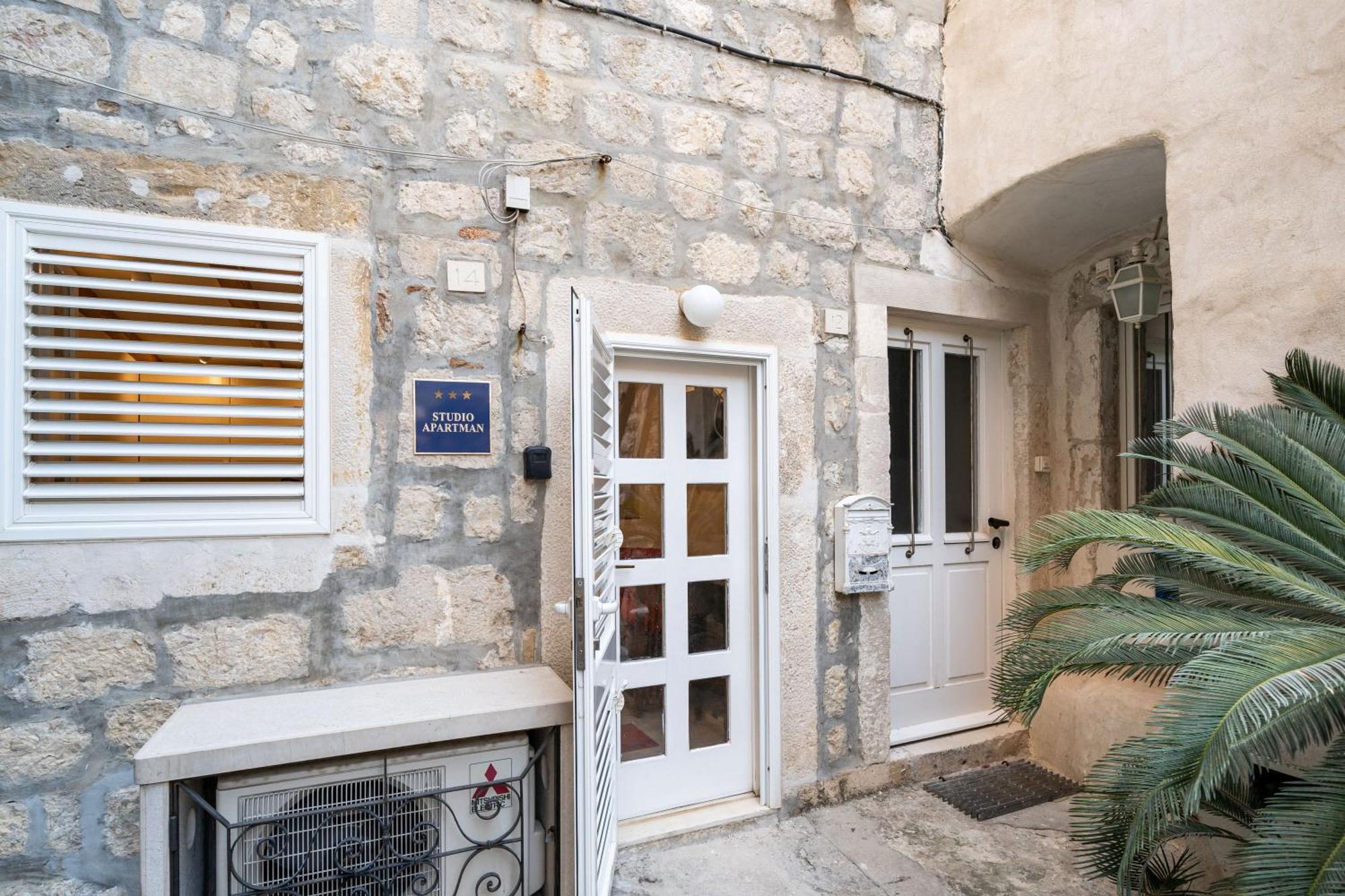 Lovely Holiday House Othello Next To The Buza Beach Dubrovnik Dış mekan fotoğraf